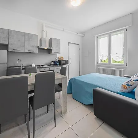 아파트 Blue Garden - 2br - Free Parking *