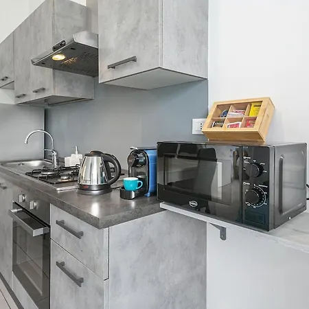 Blue Garden - 2br - Free Parking *